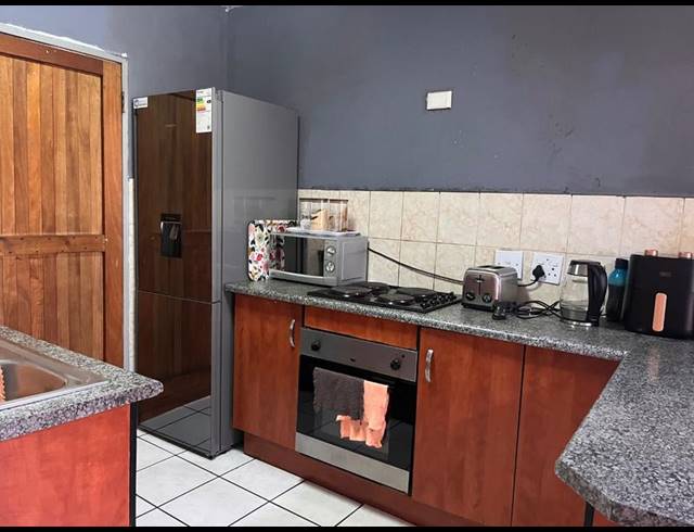 2 BEDROOM TOWNHOUSE FOR SALE IN ELSPARK